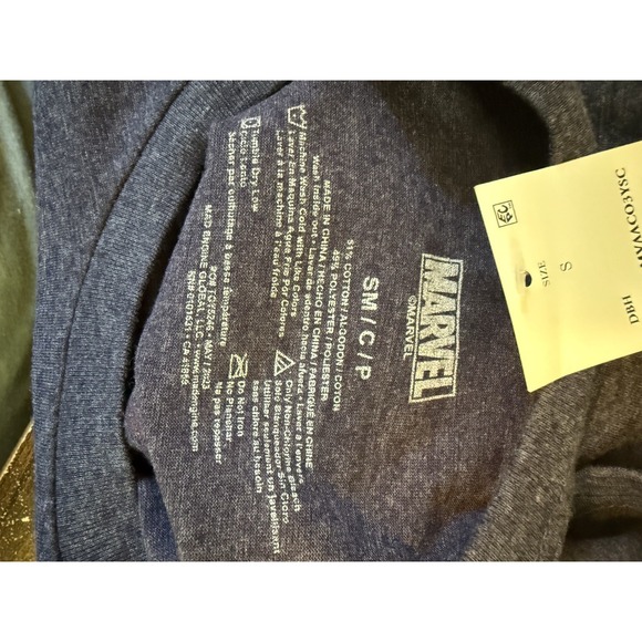 New boys short sleeve blue Marvel Captain America T-shirt size Small - Picture 3 of 4